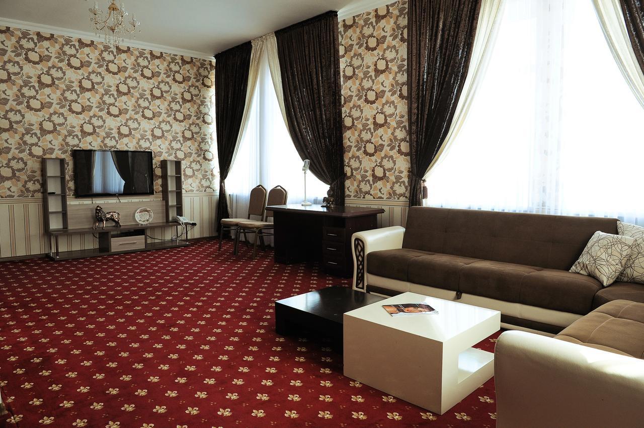 تاراز Hotel "Aishadeluxe" المظهر الخارجي الصورة