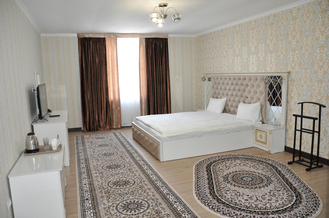 تاراز Hotel "Aishadeluxe" المظهر الخارجي الصورة