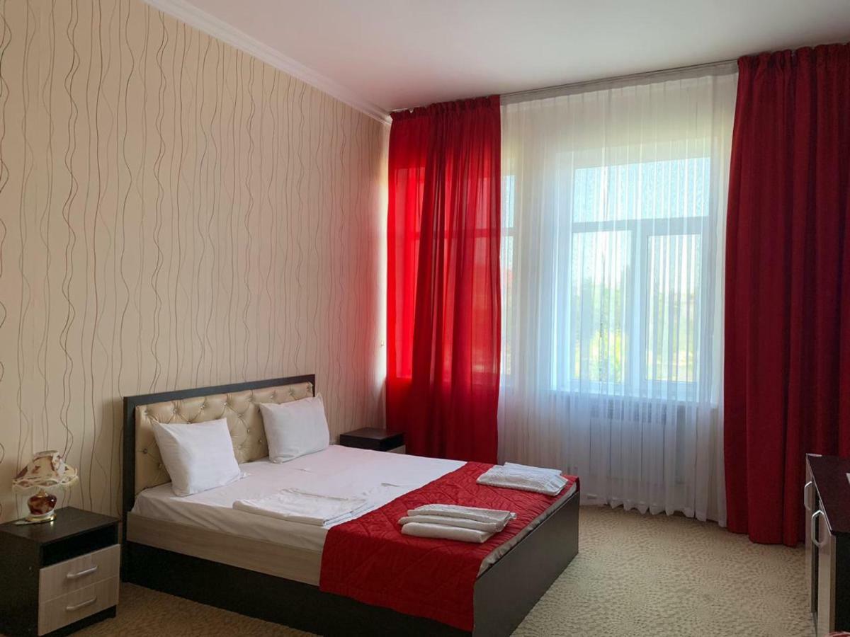 تاراز Hotel "Aishadeluxe" المظهر الخارجي الصورة