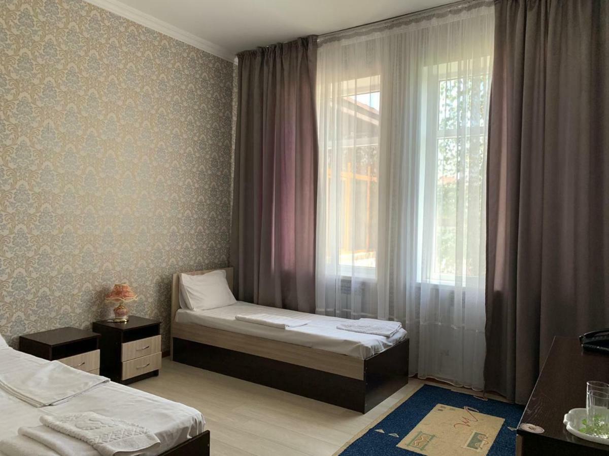 تاراز Hotel "Aishadeluxe" المظهر الخارجي الصورة